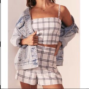 Abercrombie & Fitch 2 piece White and Blue Plaid Shorts and crop top linen blend